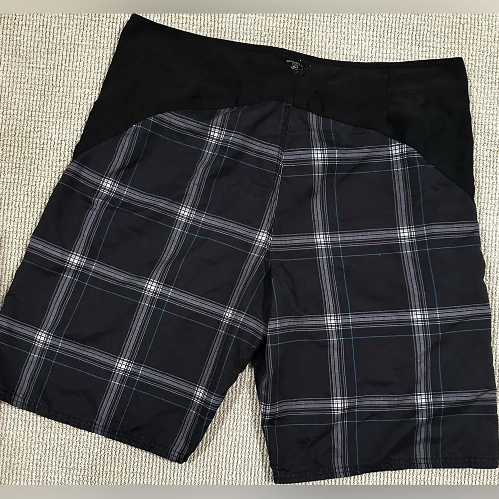 O'Neill Men's Black and Gray Plaid Board Shorts Size 38